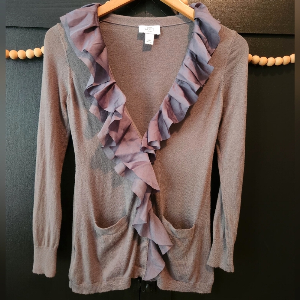 LOFT Women's Gray Cardigan with Ruffled Front~size XSP